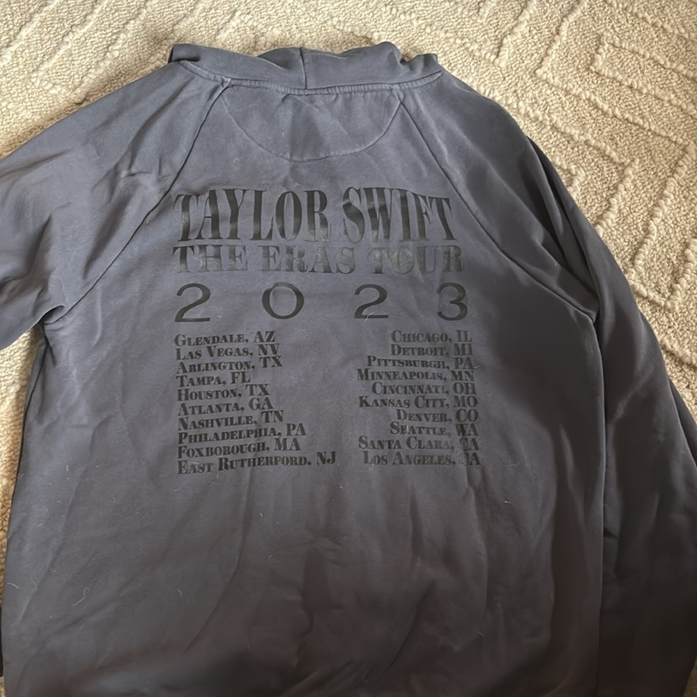 Hardly worn. No stains. Size large. Eras tour hoodie. - Picture 3 of 3